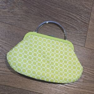 NWOT.. BANANA REPUBLIC GEOMETRIC PATTERN SILK/LEATHER CLUCH.   #7760